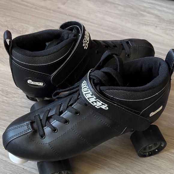 Men's Black Skates - Picture 3 of 3